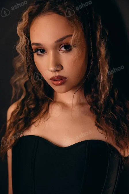 Мила Альма Elite GFE